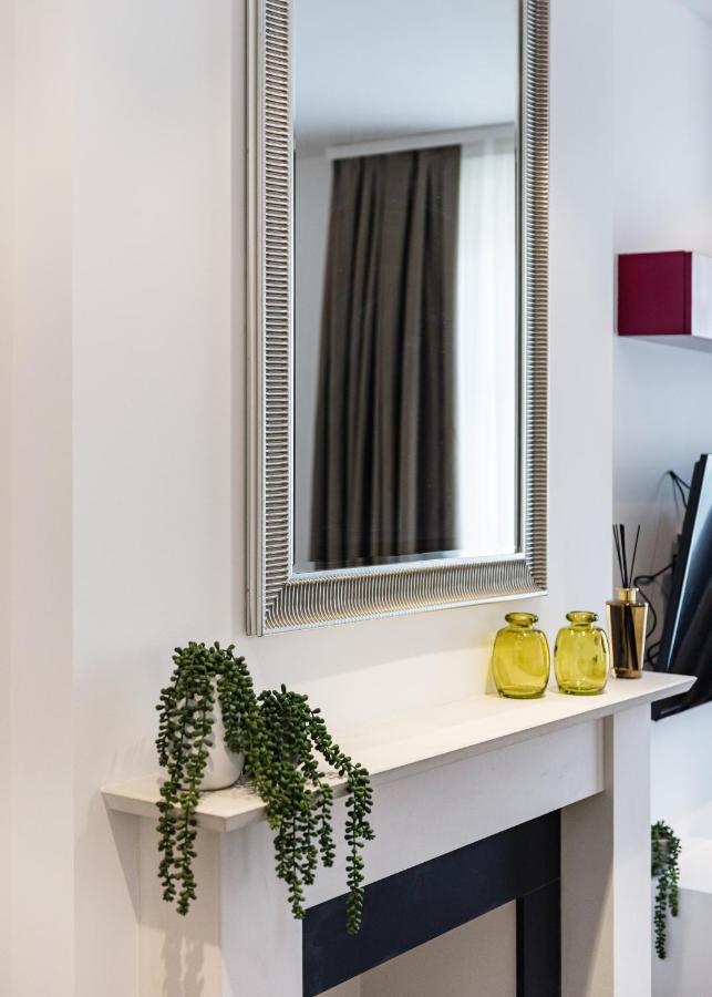Modern Mayfair Apartments Лондон Экстерьер фото